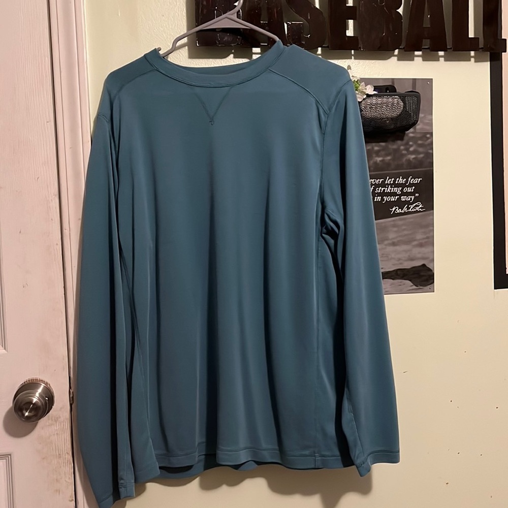 3 Banana Rebublic Long-Sleeves, Large, Mulitple colors Bundle